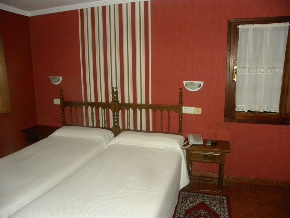 Hotel Restaurante Casa Fernando Ballota 外观 照片
