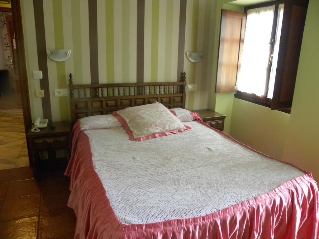 Hotel Restaurante Casa Fernando Ballota 客房 照片
